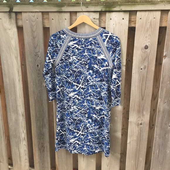 BCBGMaxAzria blue white stretchy dress - size XS - Picture 7 of 7